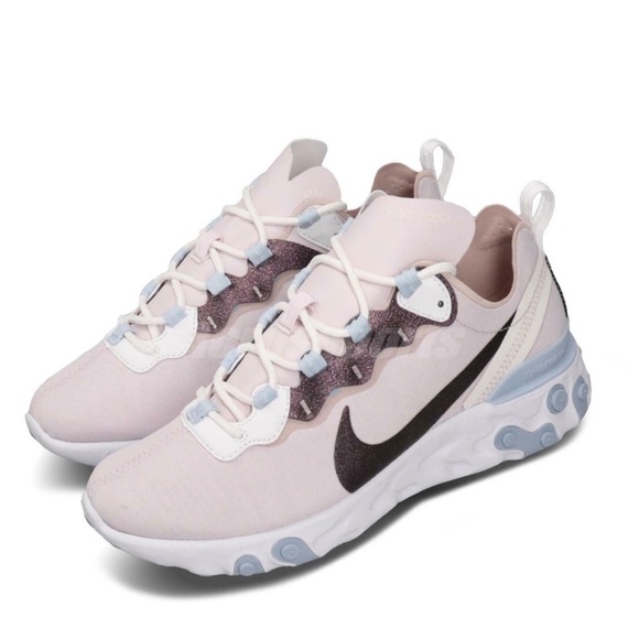 Nike Shoes - Nike react element 55 SE barely Rose lightweight sneakers